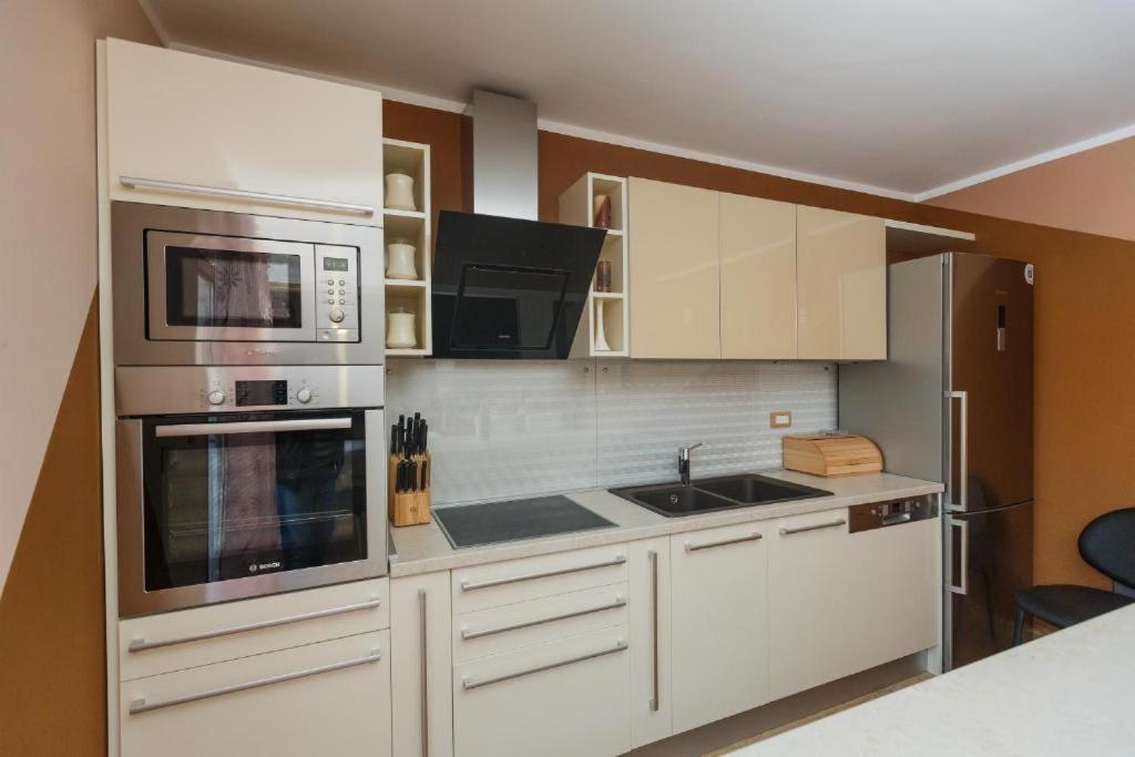 Luxury Apartments Near Bacvice Beach Split Exteriör bild
