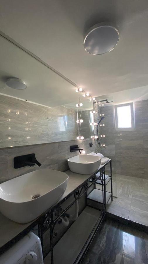 Luxury Apartments Near Bacvice Beach Split Exteriör bild